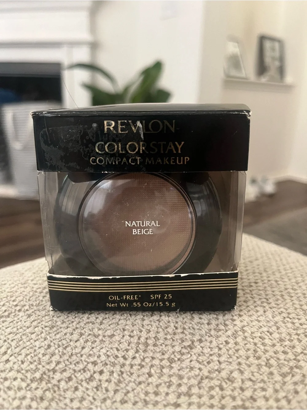 Revlon Colorstay Compact Makeup Oil Free SPF 25 NATURAL BEIGE  0.55 oz NIB